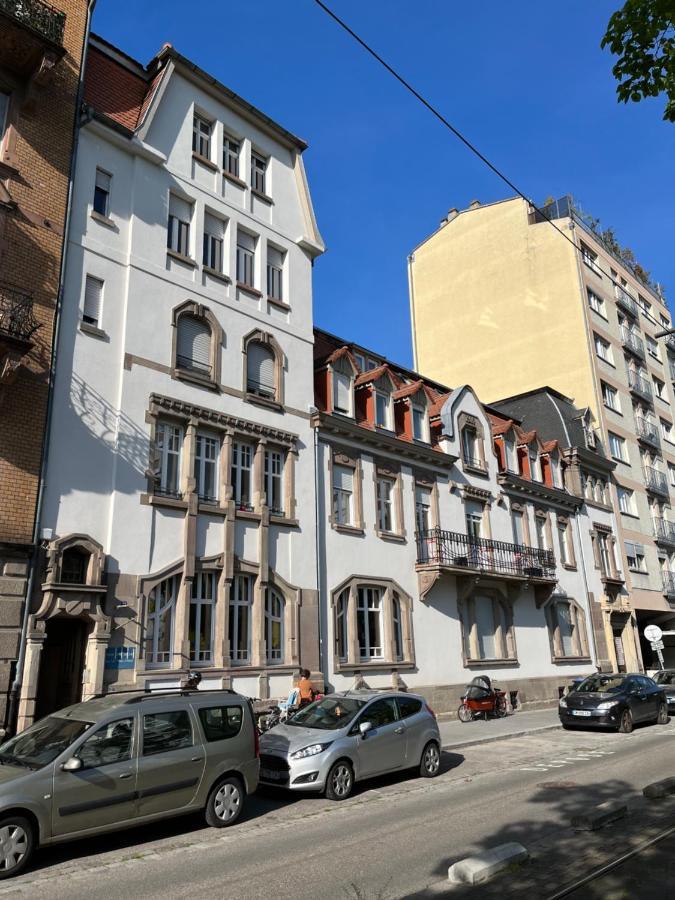 6 Personnes Proche Centre & Parking Appartement *
