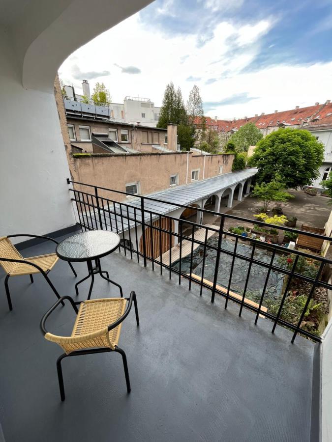 6 Personnes Proche Centre & Parking Apartment *