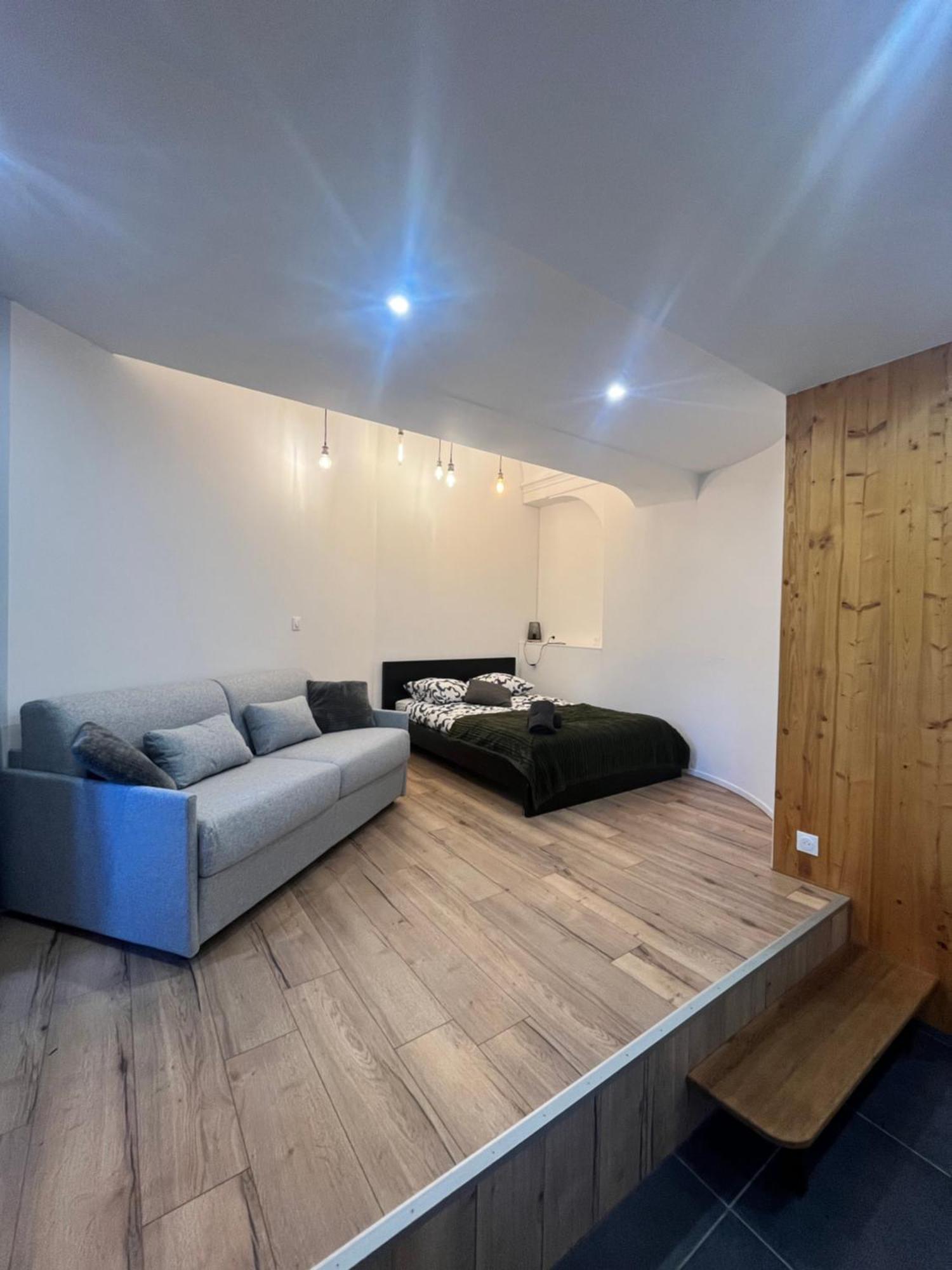 6 Personnes Proche Centre & Parking Apartment Strasbourg